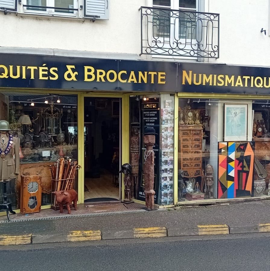 La devanture du magasin.
