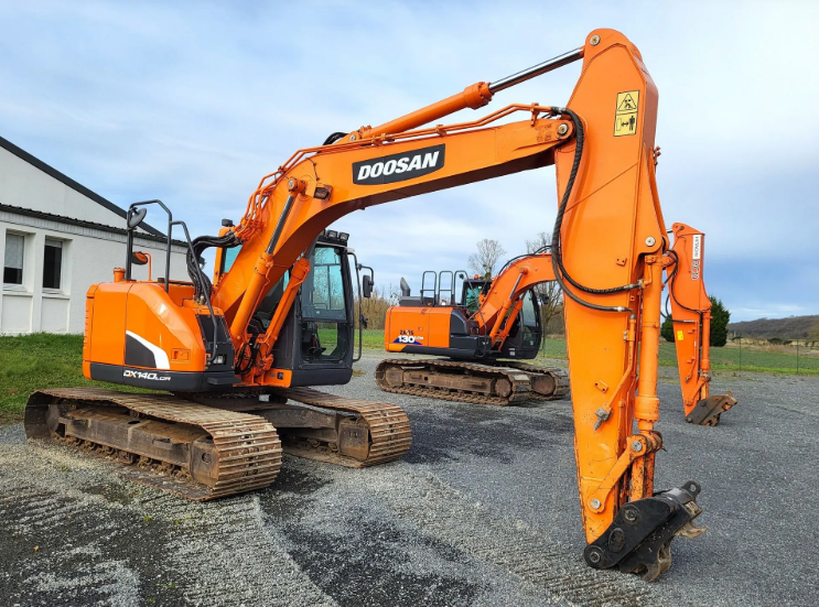 Pelle orange Doosan