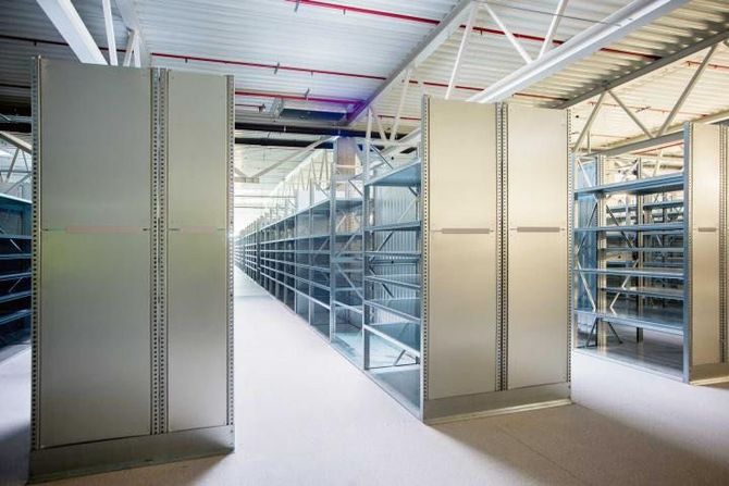 Étagères de stockage simple pour cartons