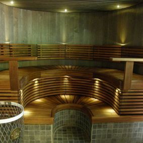 Puiset saunan lauteet