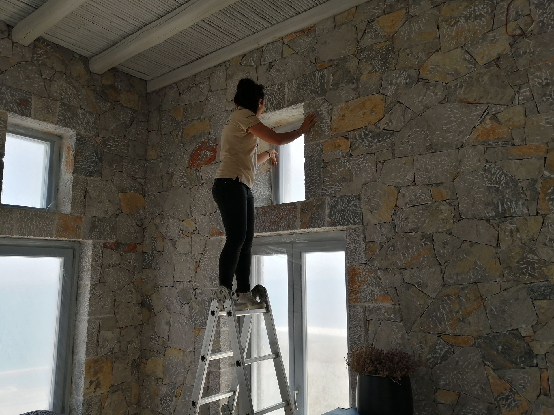 Μόνωση χώρου σε ξενοδοχείο στην Αστυπάλαια