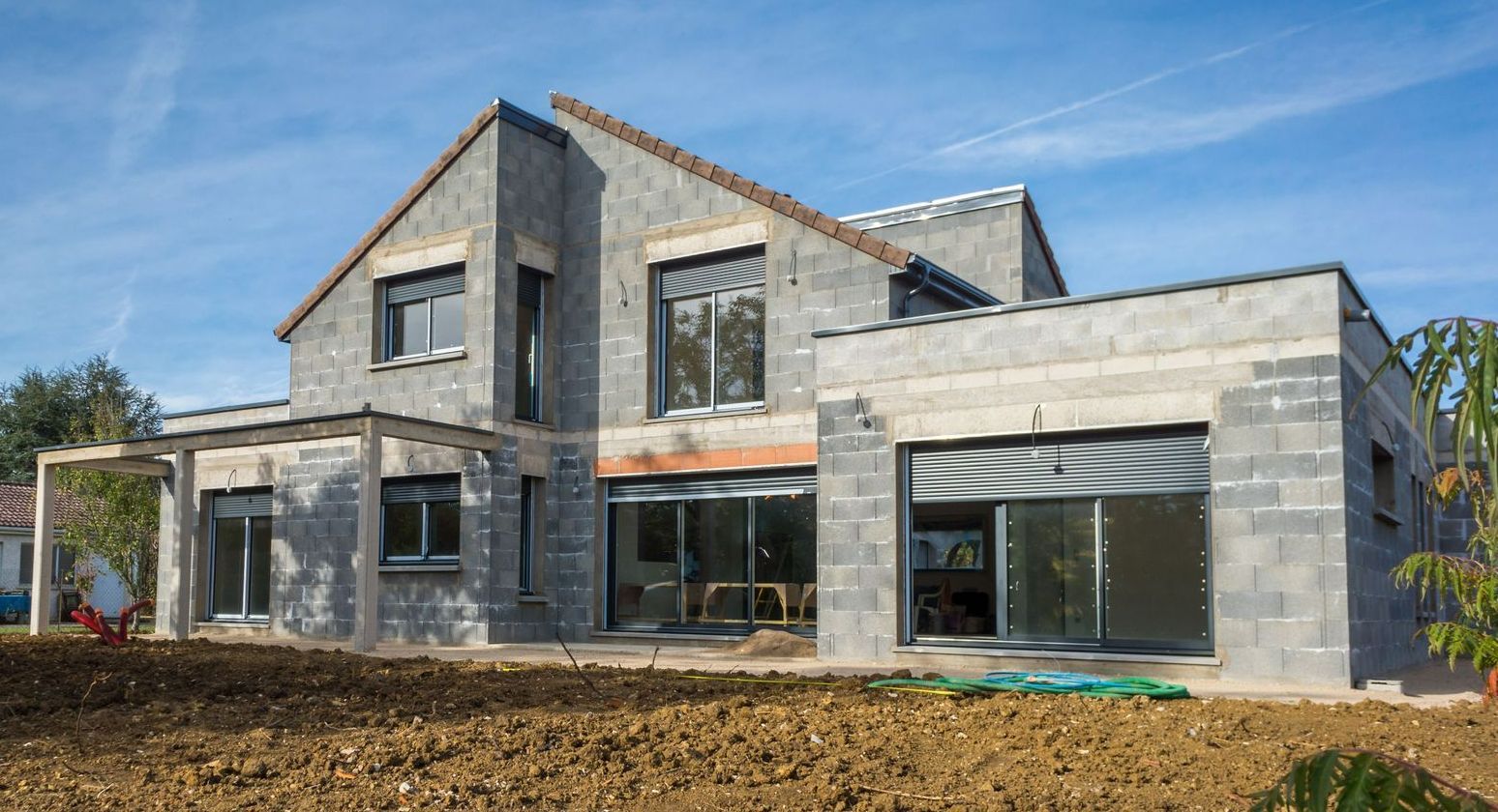 Une maison en cours de construction