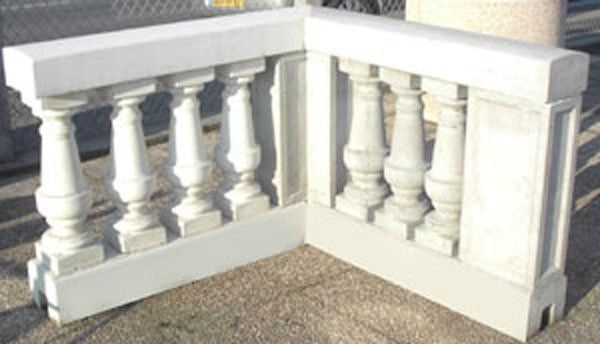 Balustres blanches en béton