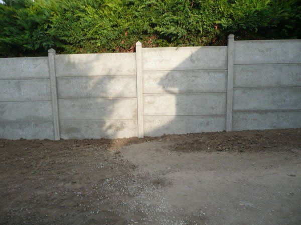 Clôture pleine en béton
