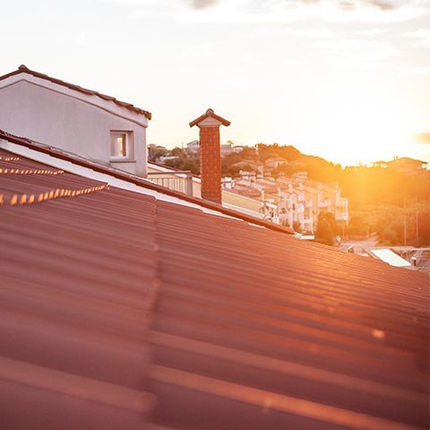 Prise d'une vue depuis une toiture