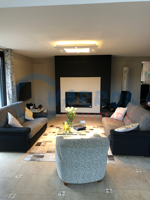 Charron peinture, salon avec cheminée