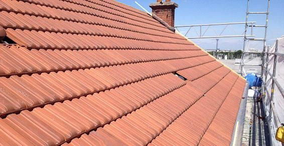 Réfection de toiture tuiles à Paris et alentour