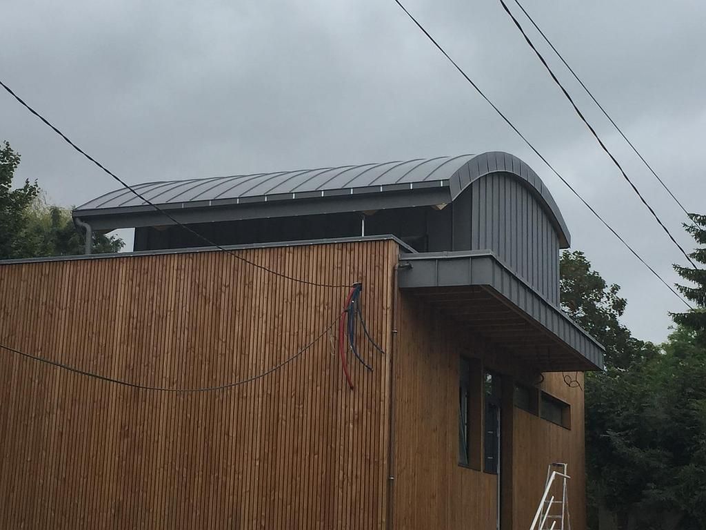 Mise en place d'une toiture en bacs acier