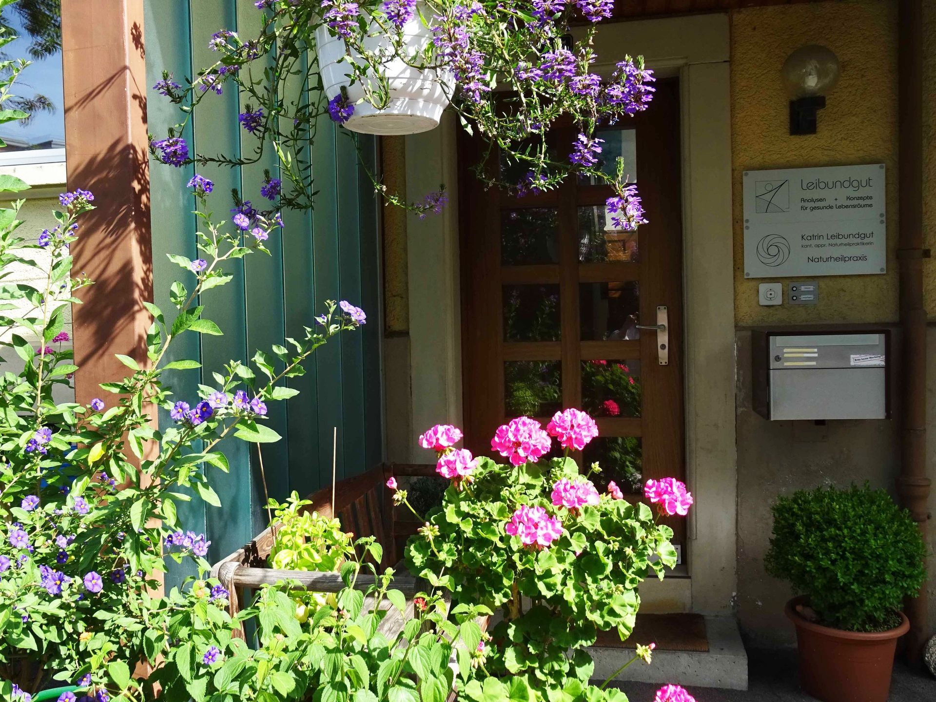 Praxiseingang - Naturheilpraxis Katrin Leibundgut