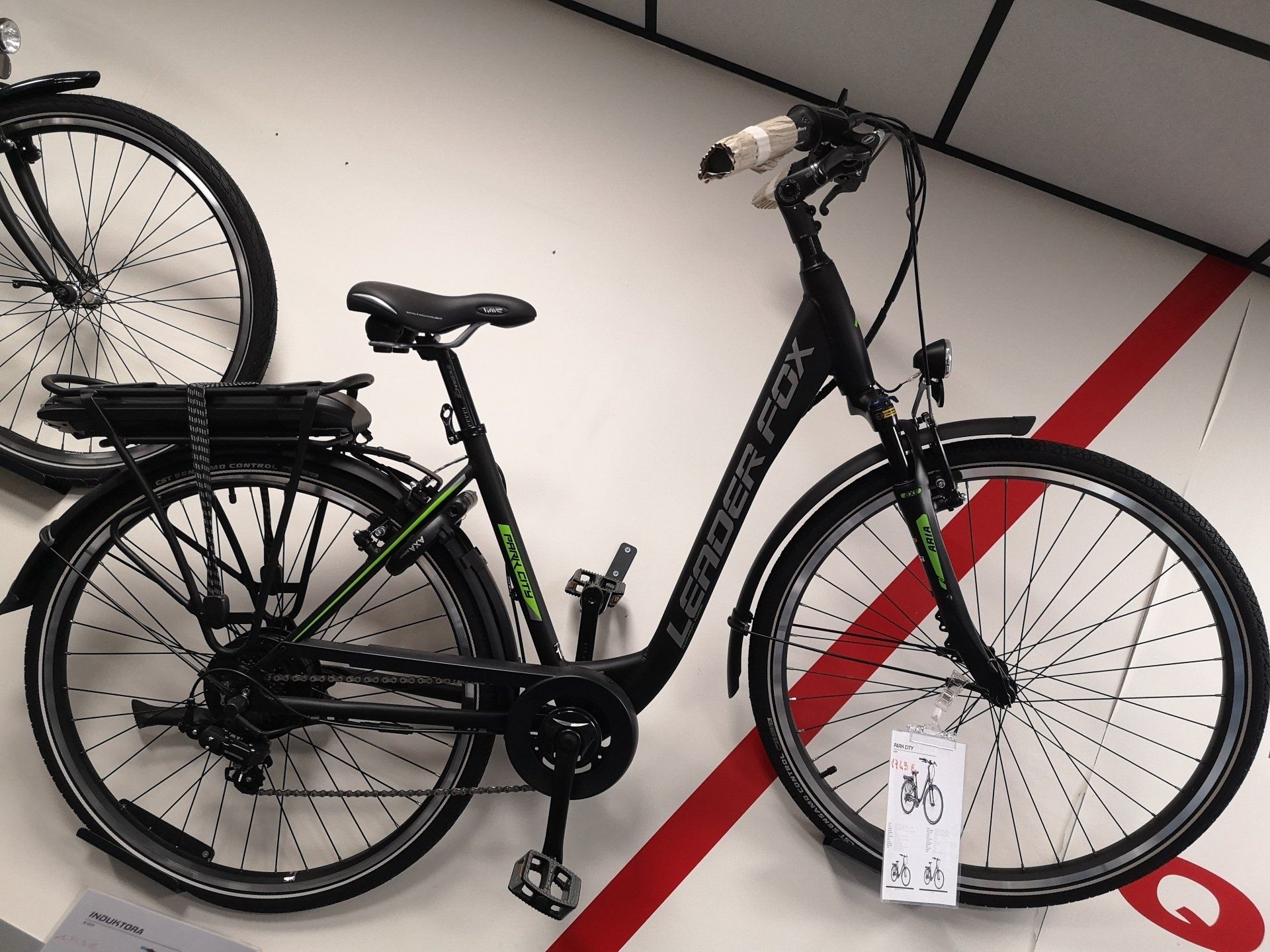 Un vélo électrique neuf à vendre à Maisons-Alfort