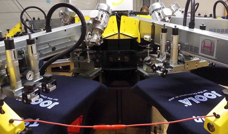 Textildruckarbeit der AKA Textildruck UG
