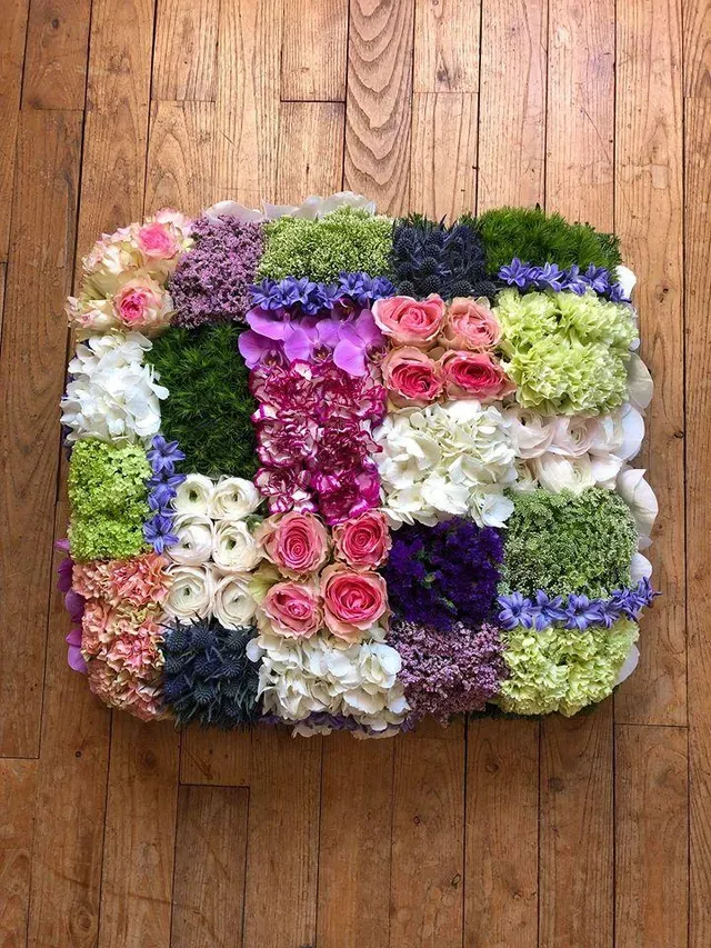 Carré floral coloré