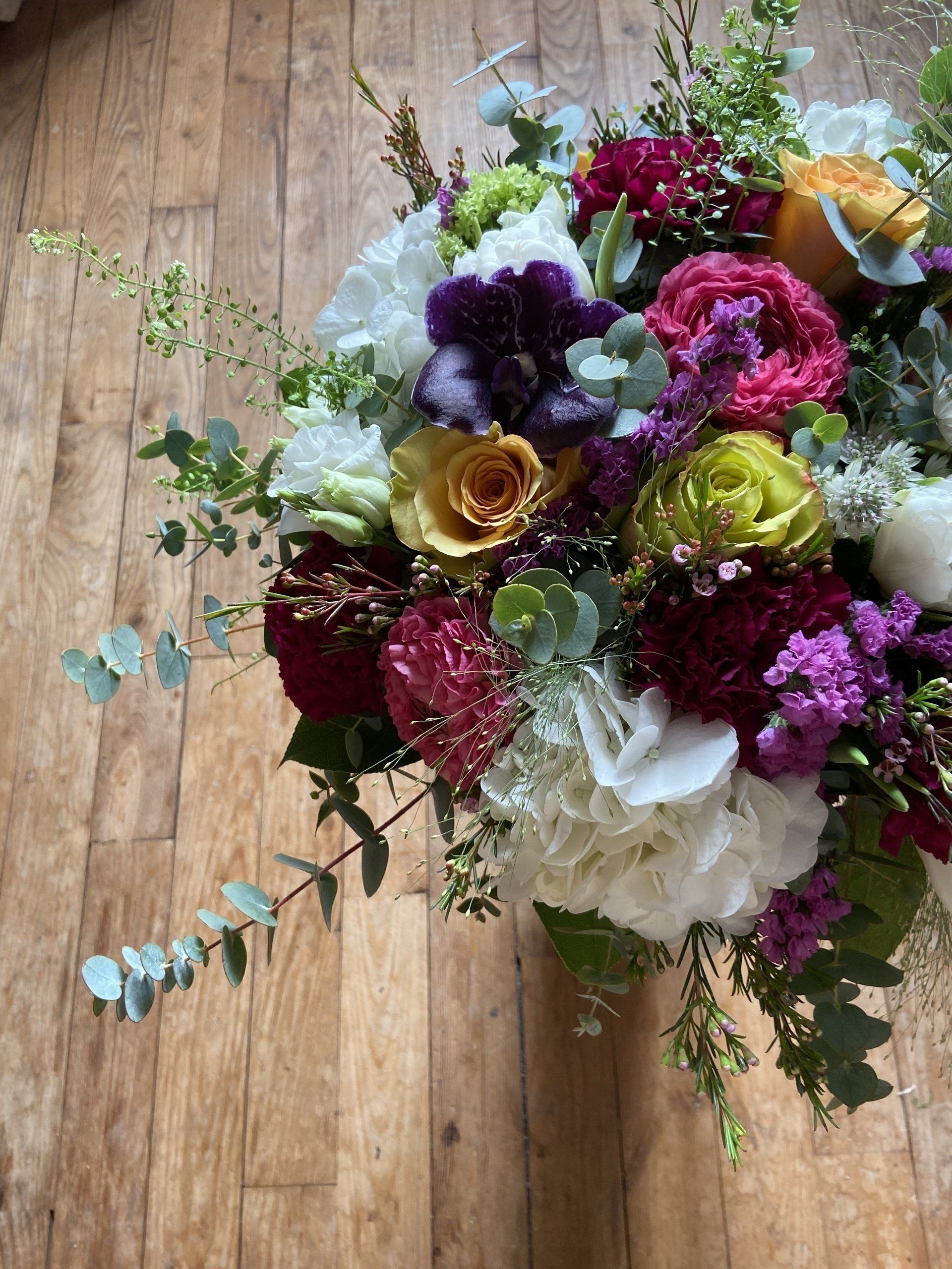 Bouquet de fleurs variées zoomé