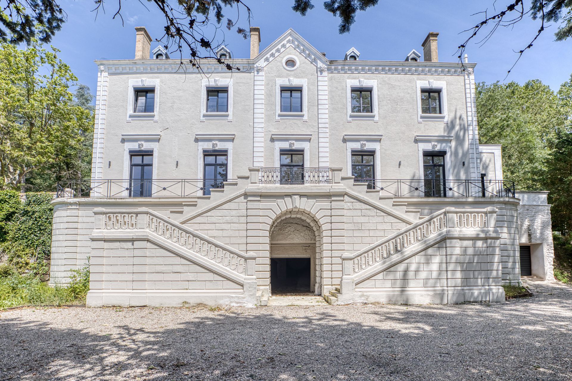 Exploitation de Château Jupiter Residences
