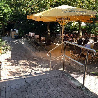 Biergarten im Grünen