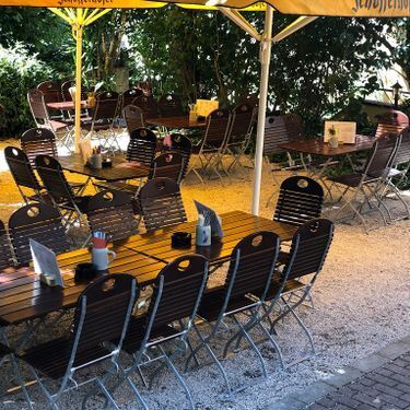 Biergarten im Grünen