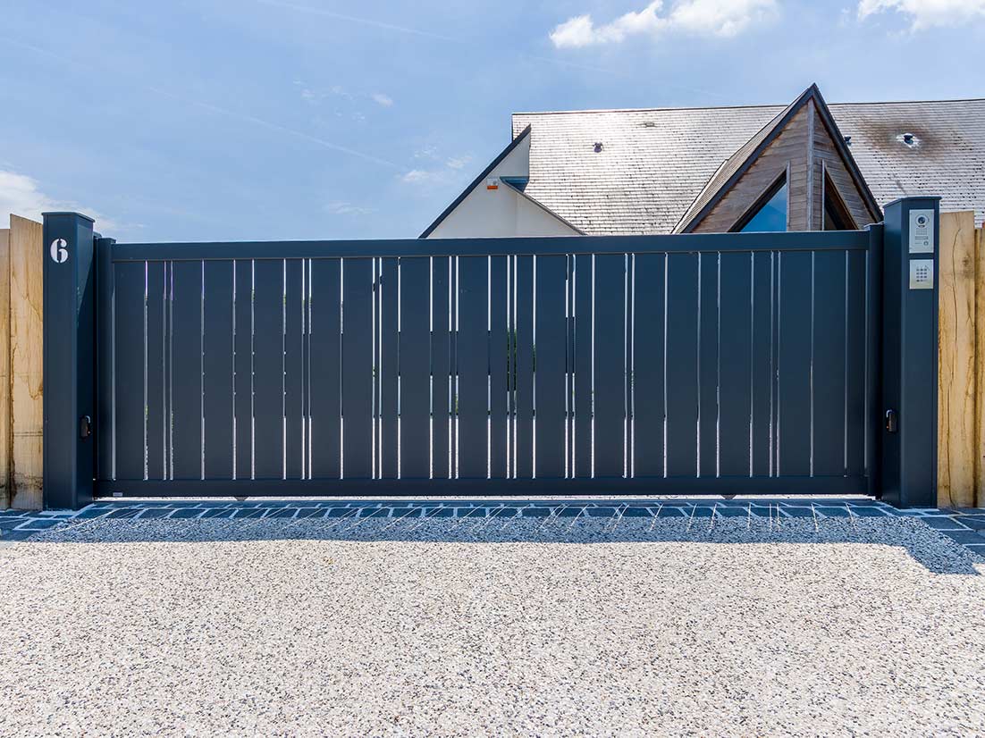 portail coulissant 8