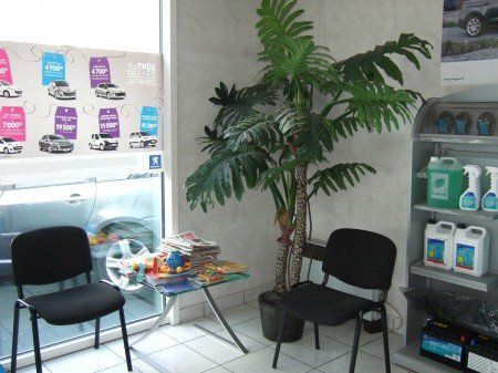 Salle d'attente du garage Brugier
