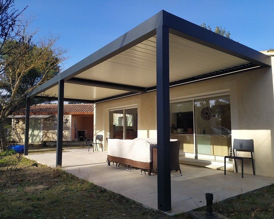 Double pergola bioclimatique avec LED - Vaucluse - Isle Sur La Sorgue - Pose en Avril 2021