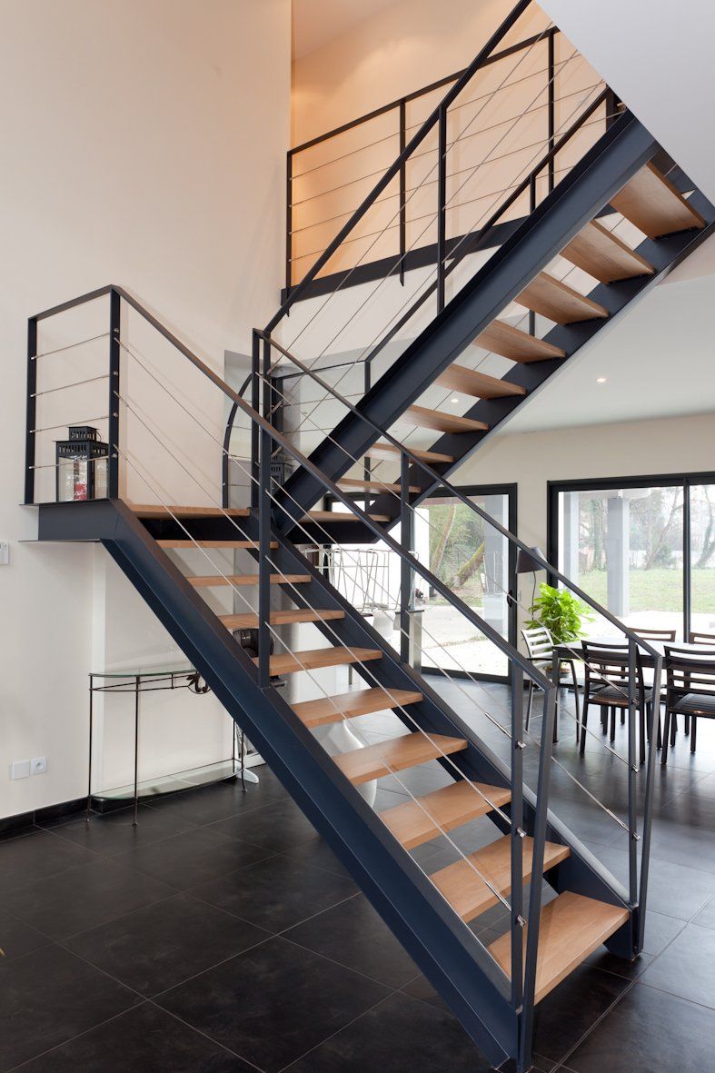 escalier_2_limons_demi_en_U_palier_marche_bois_gardes_corps_cable_camblanes