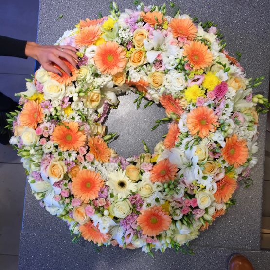 Livraison de fleurs et de couronnes pour un enterrement ou deuil - Simeoni Fleurs