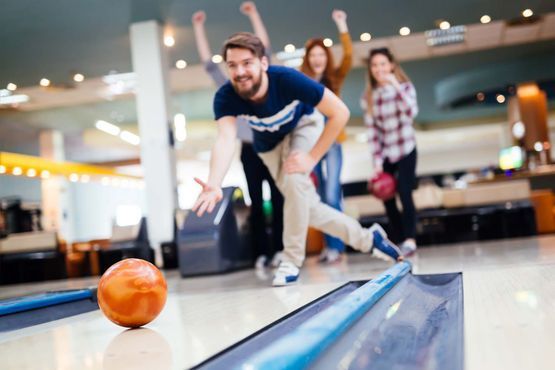 Amerikanisches Bowling - Sport- und Freizeitcenter Rex Stans in Stans