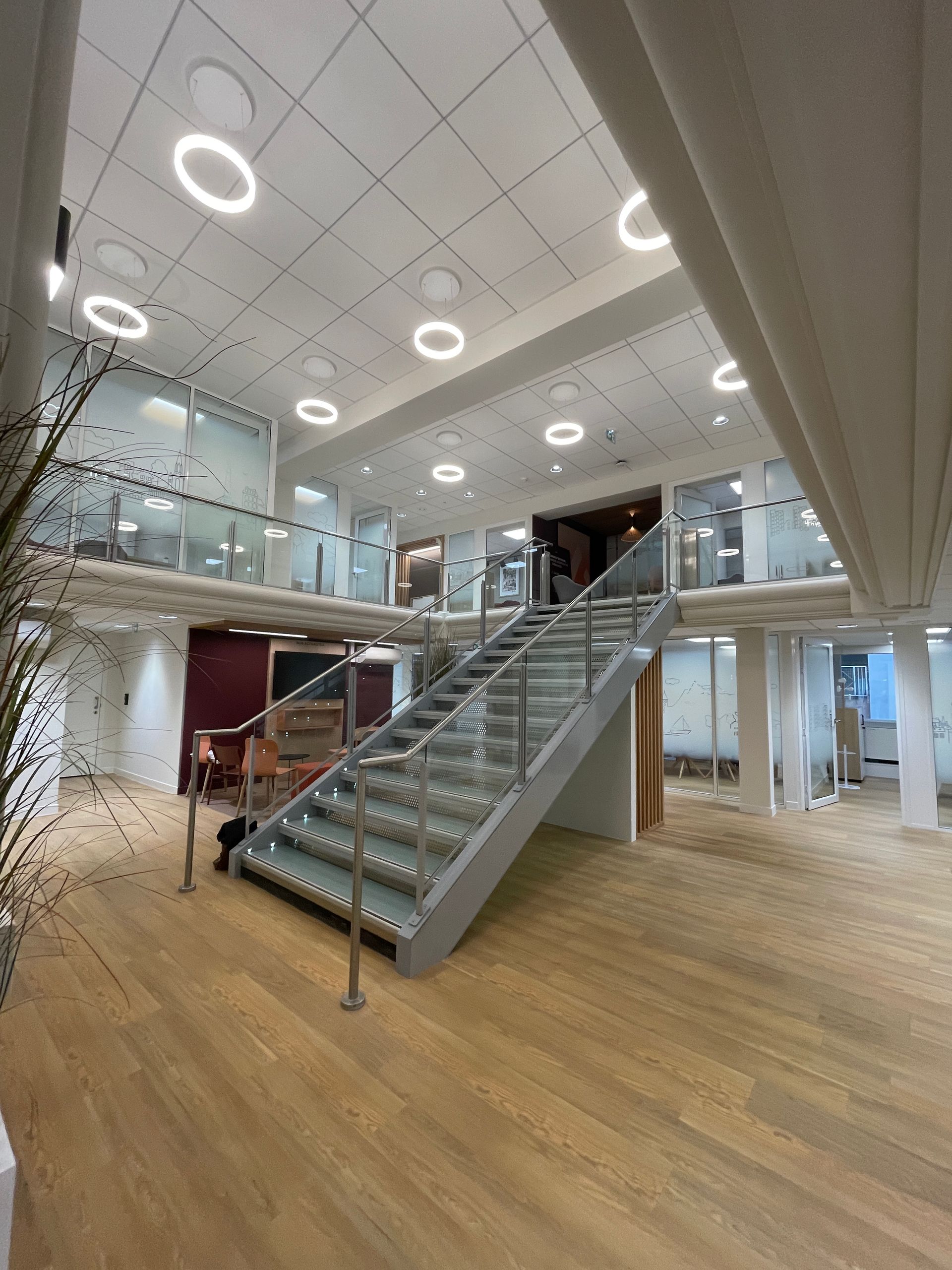 Hall d'entrée immeuble de bureaux 