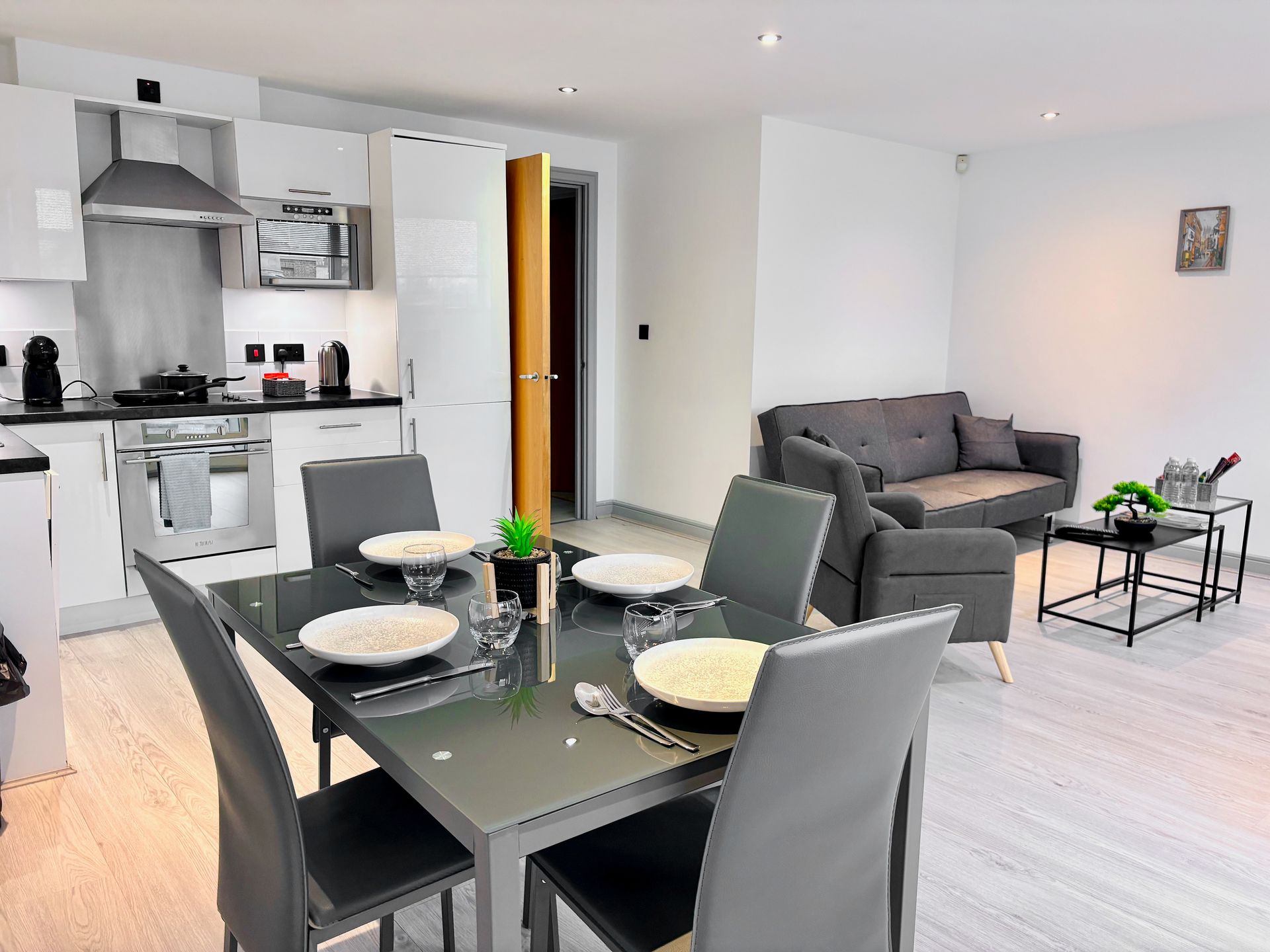 Entire apartment holiday rental in York for couples and families