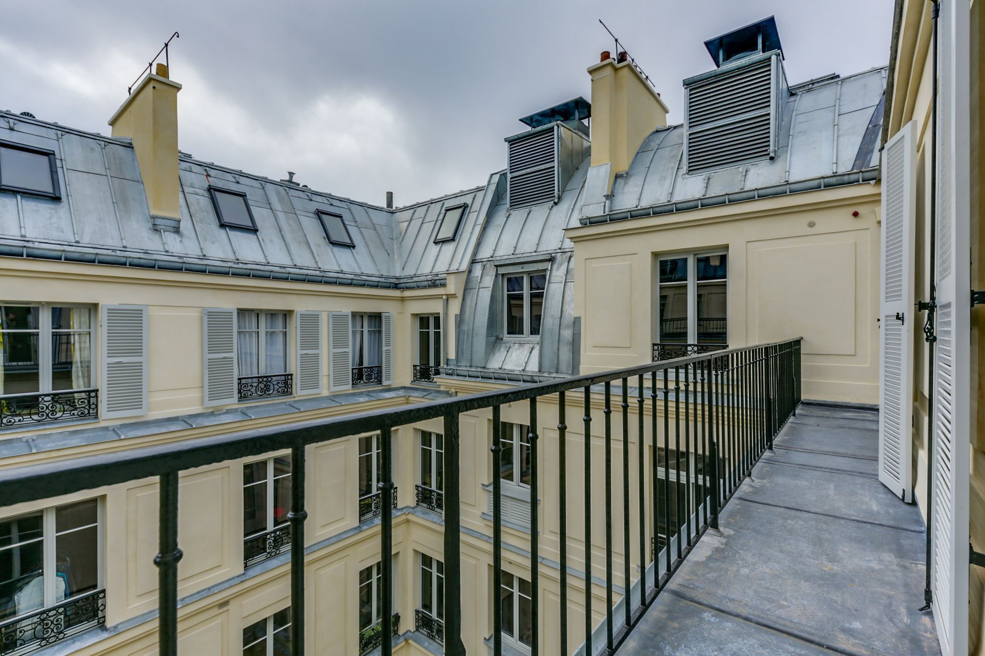 Chantier Groupe EDC - Toit et balcon