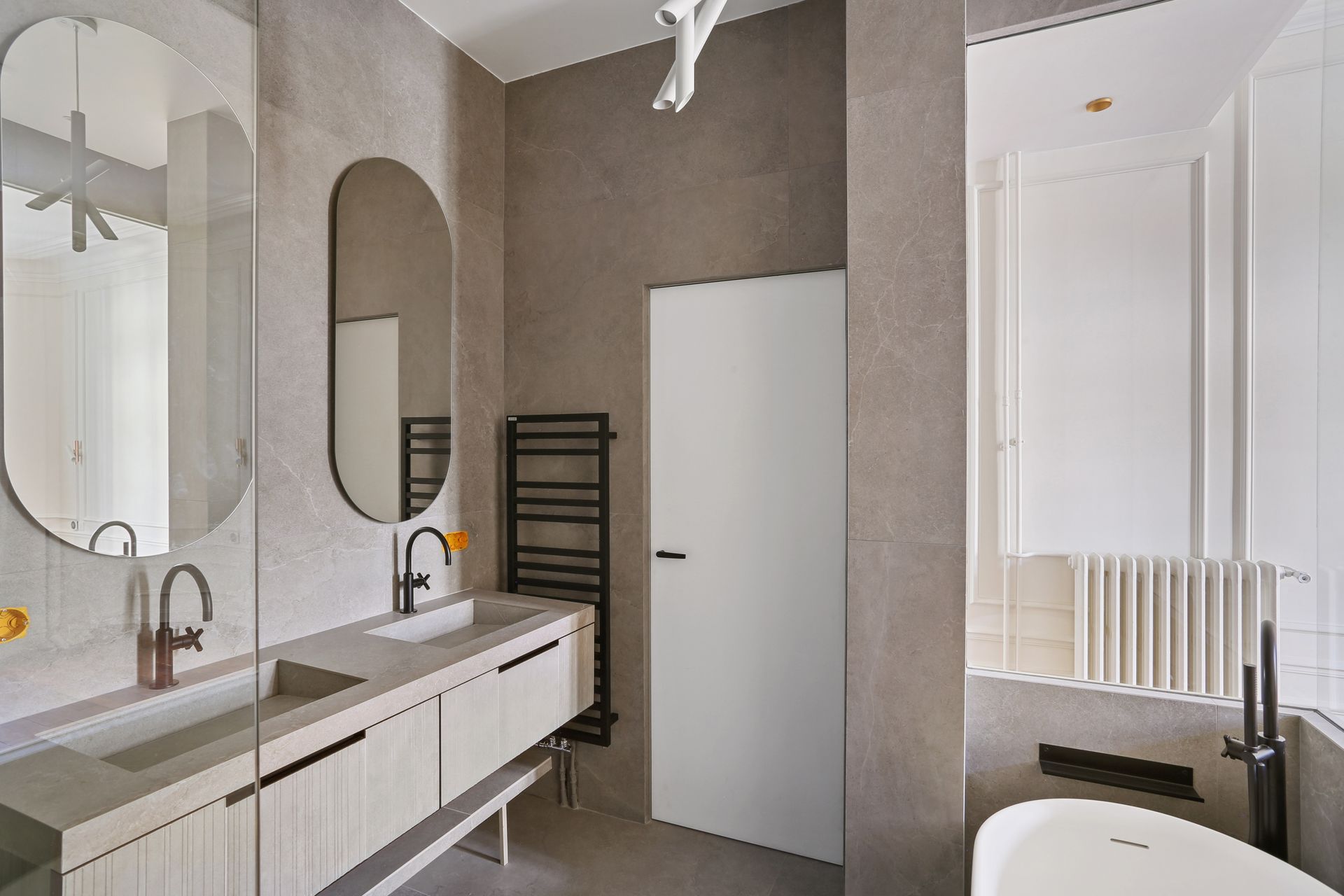 Chantier de rénovation à Trocadero - salle de bains