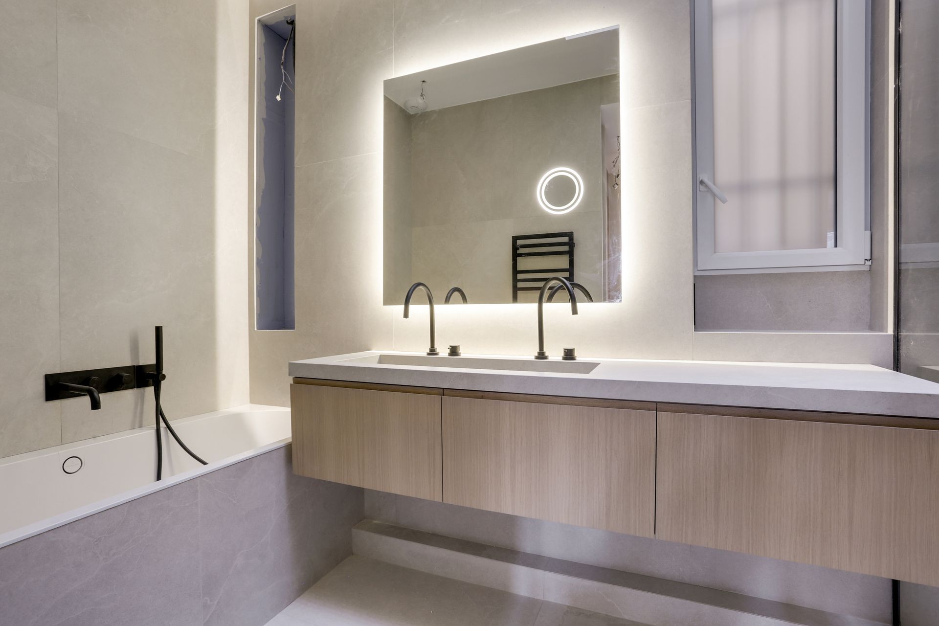 Chantier Faisanderie - salle de bains avec baignoire