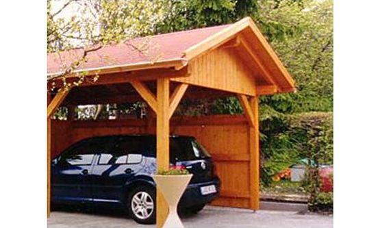 Kraus & Schwarz Holzbau GmbH, Leinburg-Diepersdorf, Carport, Überdachungen, Satteldach-Carport mit Ziegeleindeckung und Wandverkleidung als vertikale Leistenschalung.