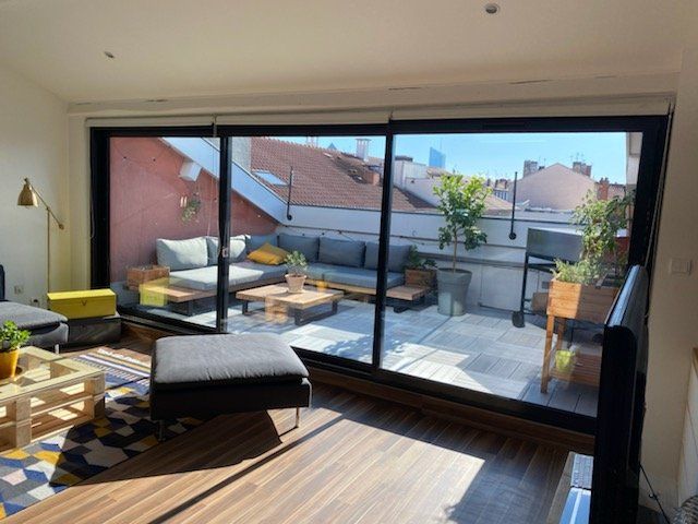 Fenêtre coulissante en PVC d'une maison