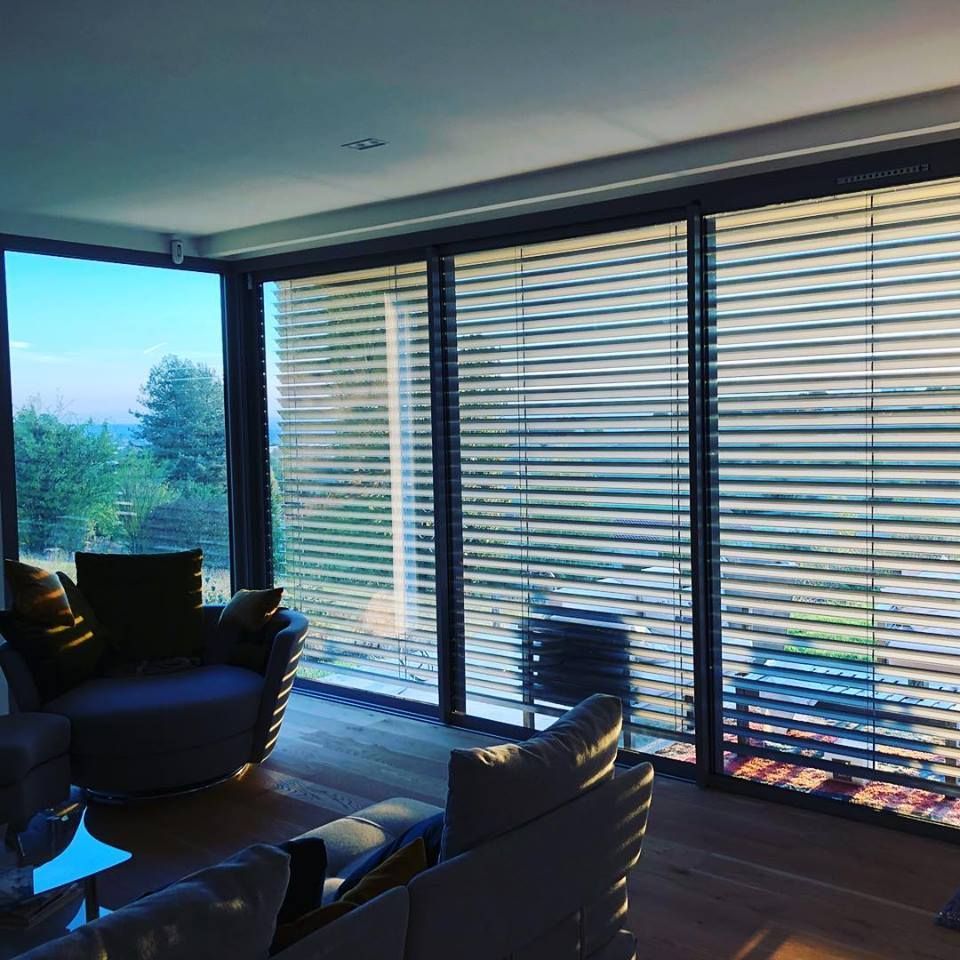 Pose de stores sur baies vitrées