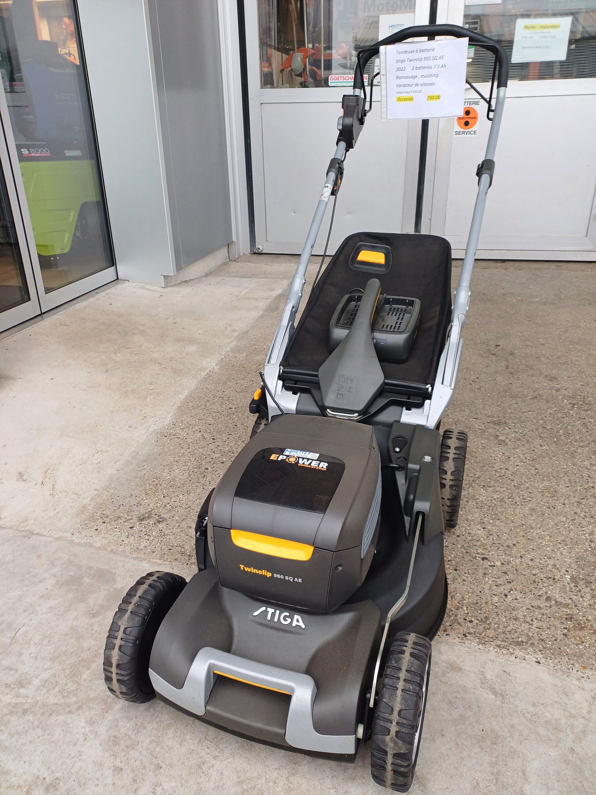 Tondeuse à batteries Stiga Twinclip 950 SQ AE d'occasion chez Mouttet Machines