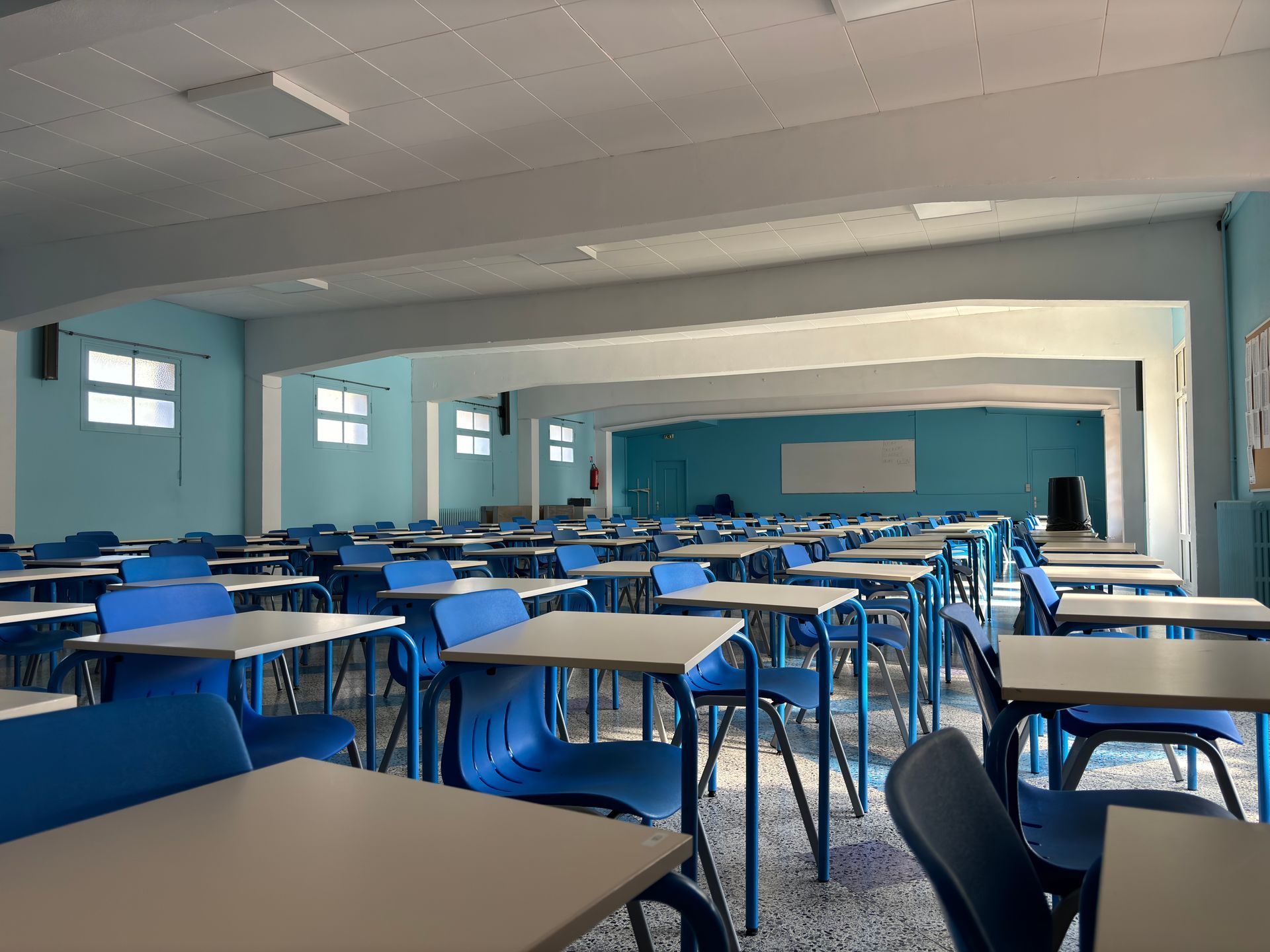 Peinture dans une école