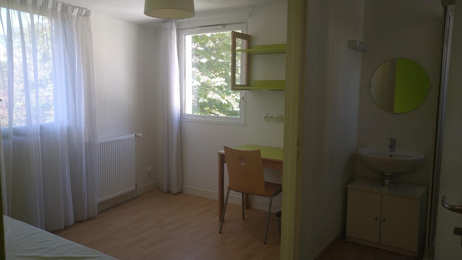 Chambre individuelle avec salle de bain