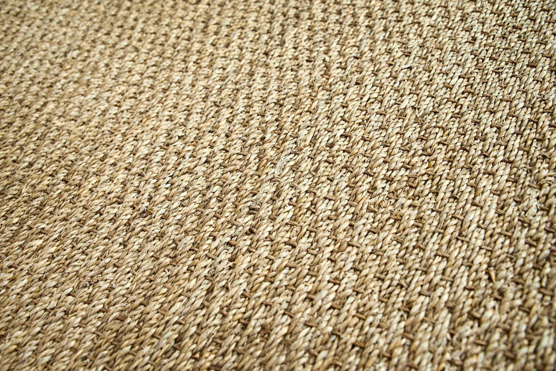 Moquette en jonc de mer.