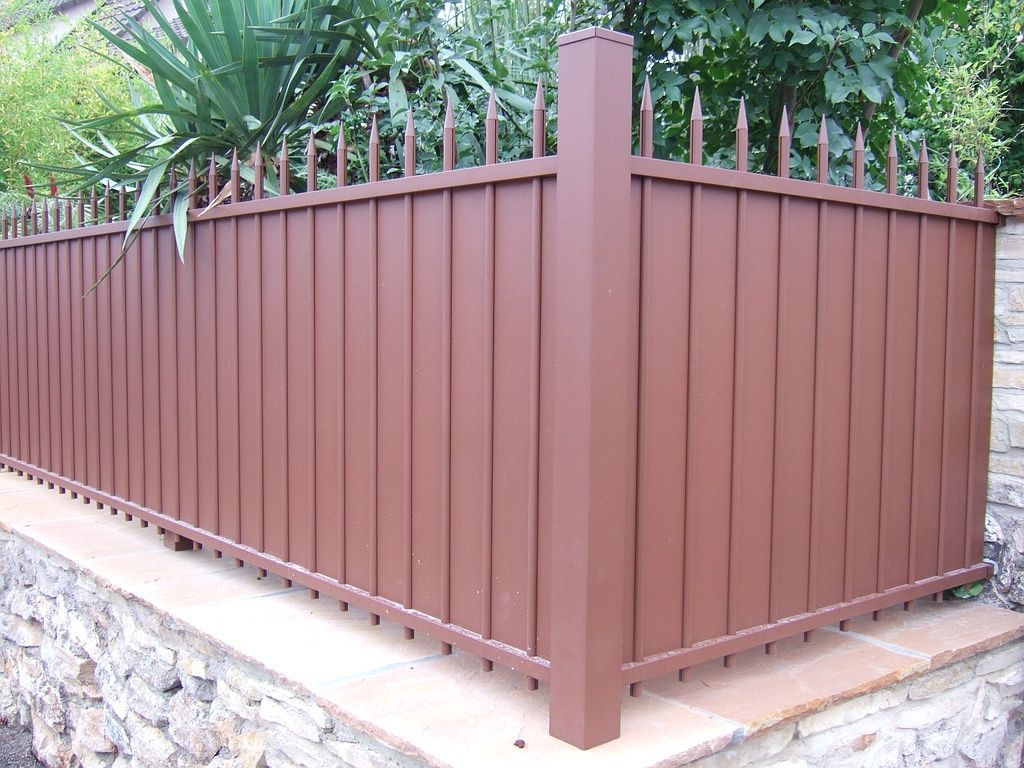 clôture régence festonée