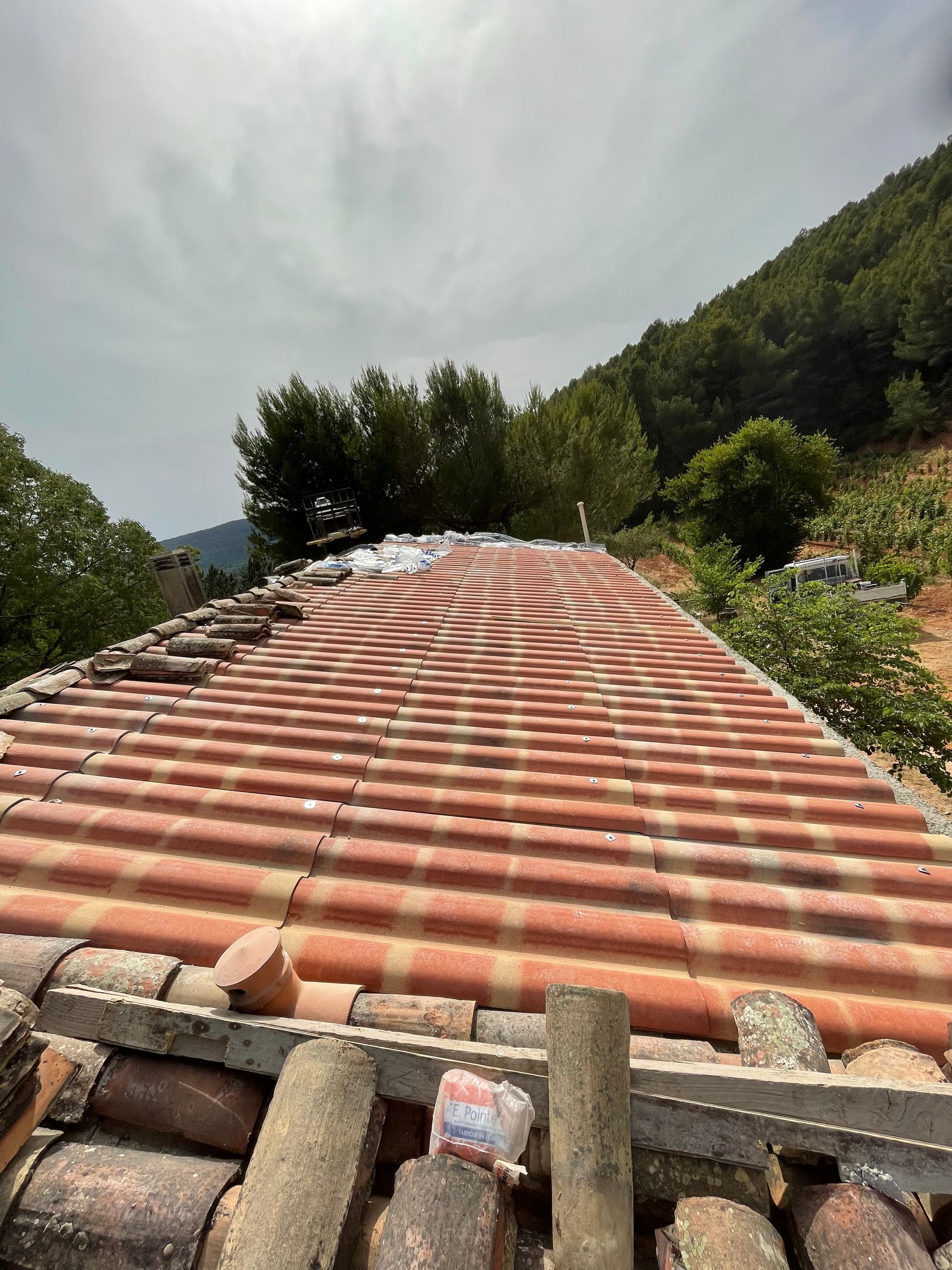 Toit de tuiles rouges