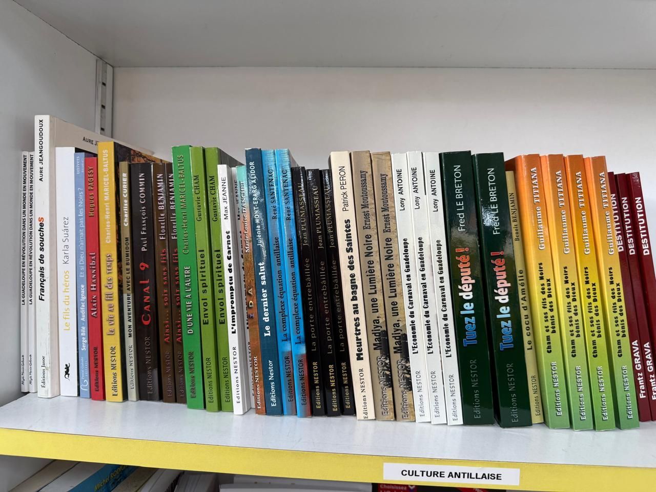 Livres de culture antillaise.
