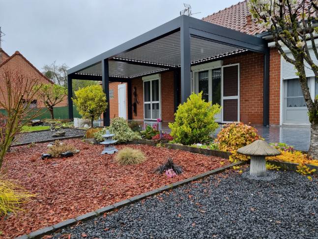 Pergola installée par FL Menuiseries