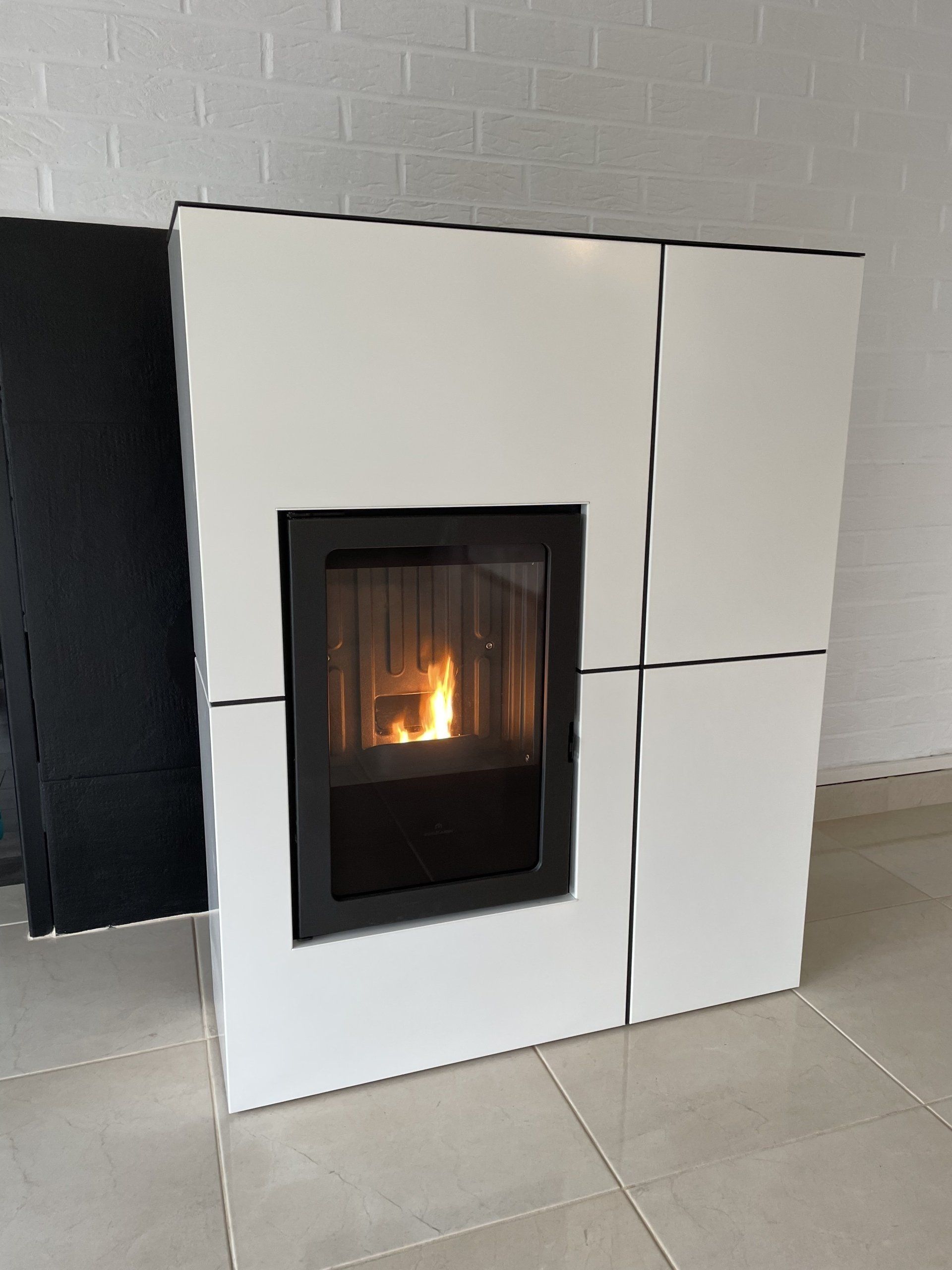 Poêle à bois posé par FL Menuiseries