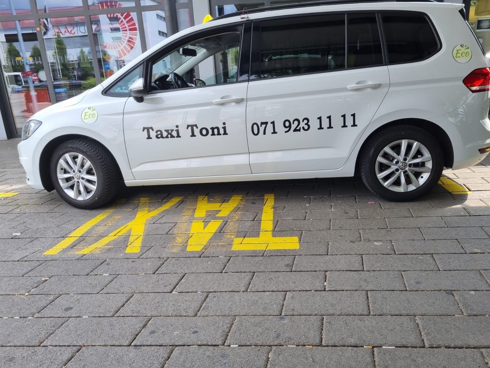 Taxi Toni