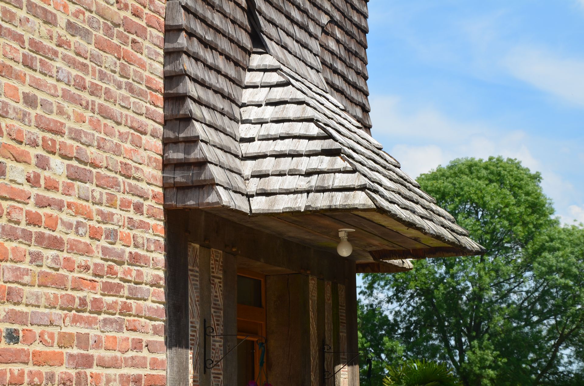 Marquise en bois de châtaignier