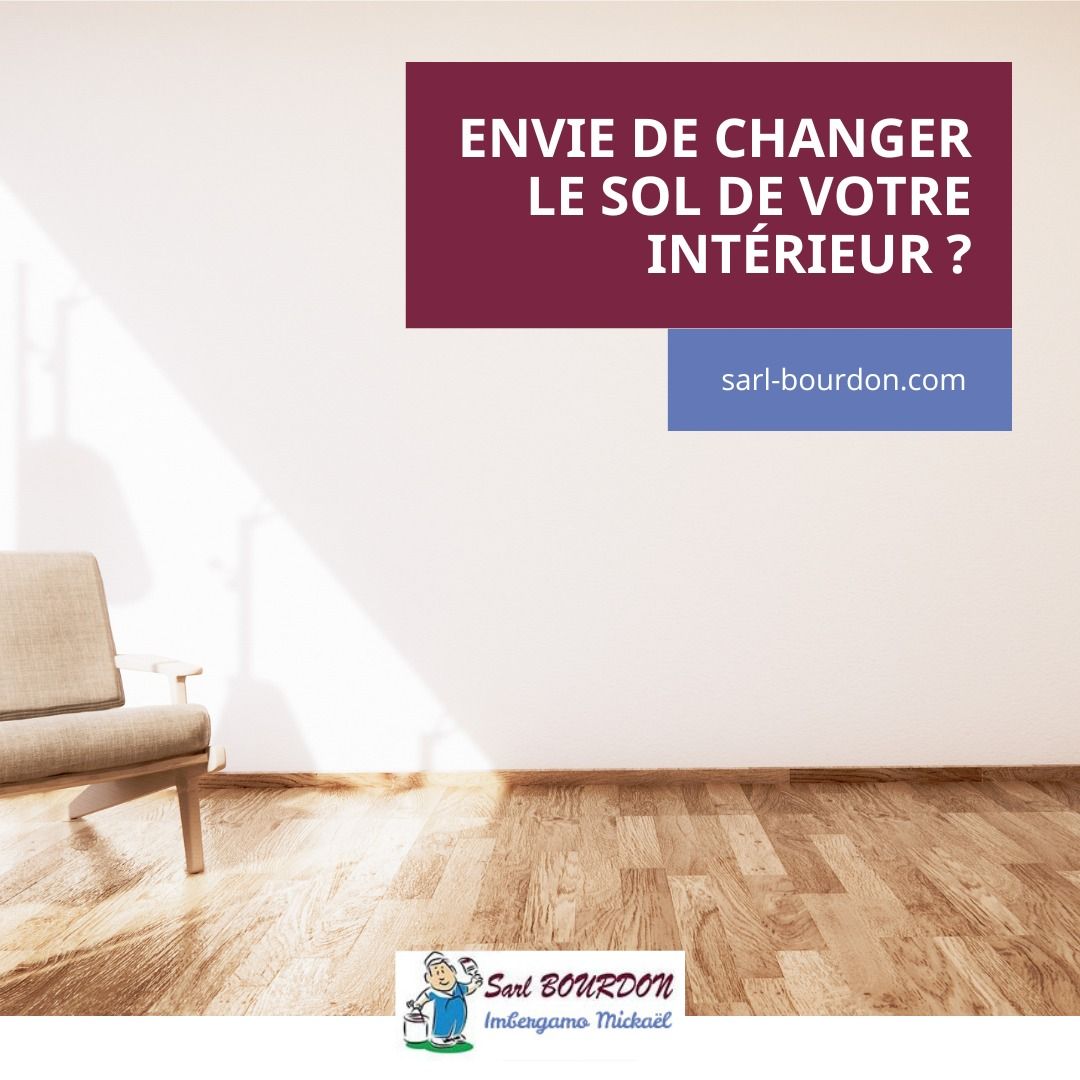 Un parquet et un siège.