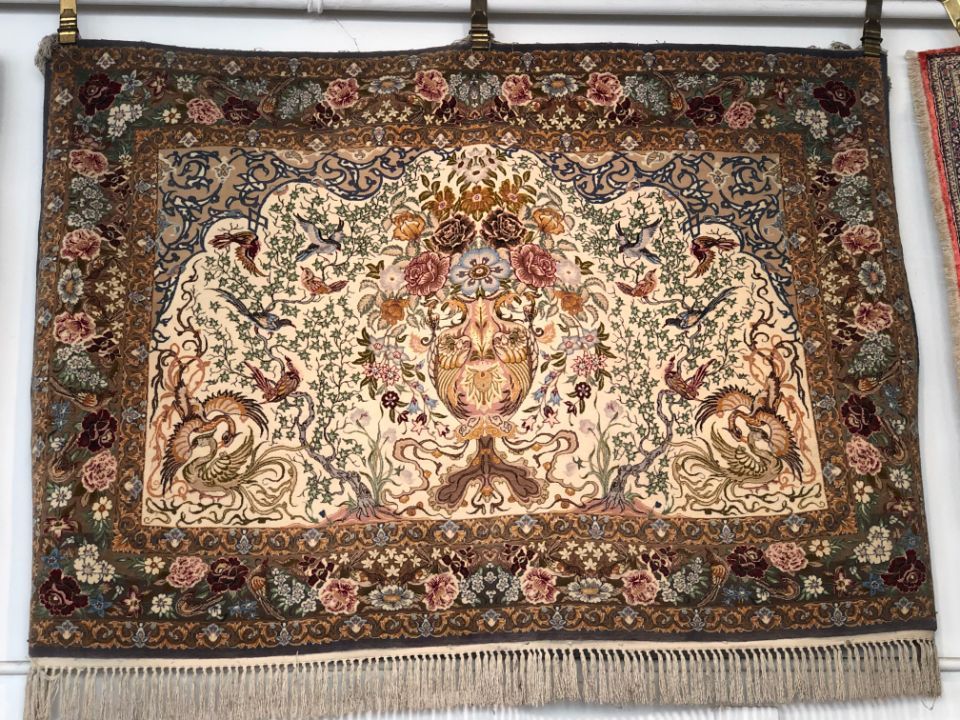 orientalischer Wandteppich mit Fransen