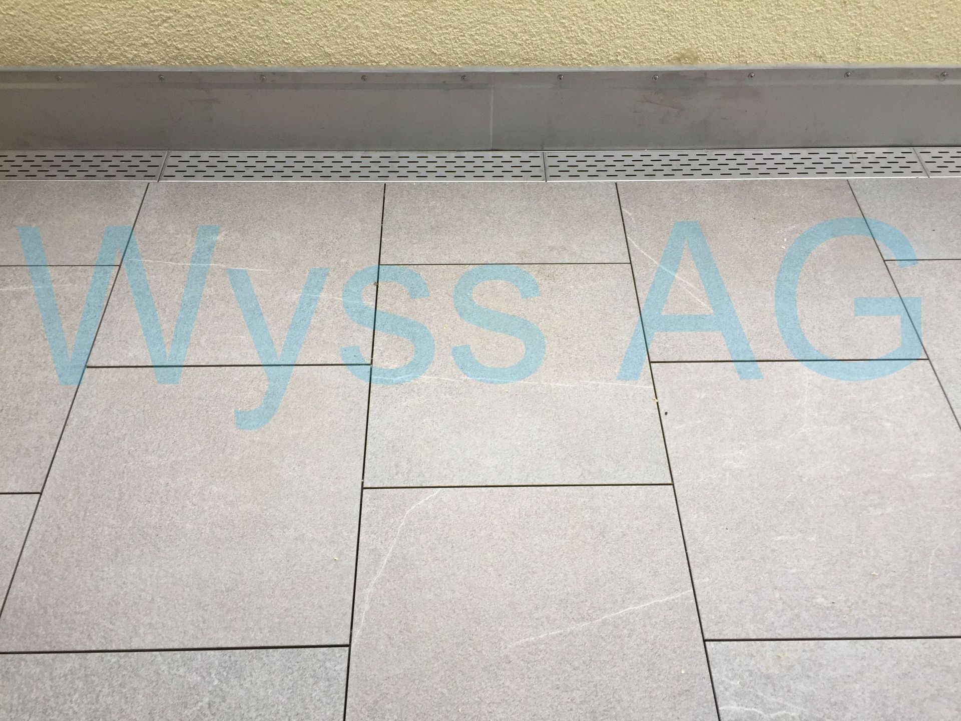 Blitzschutz - Wyss AG Spenglerei Flachdach Blitzschutz