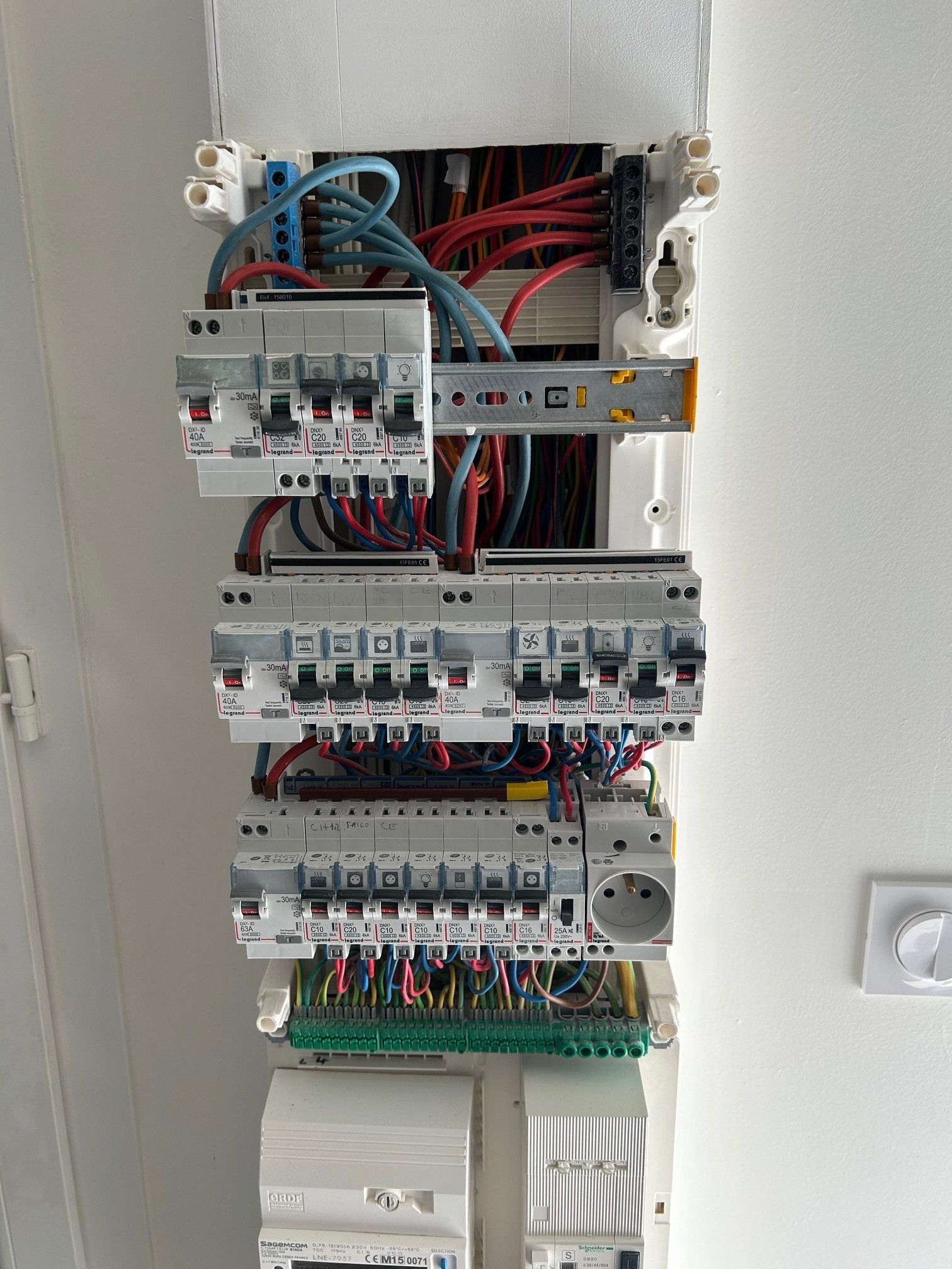 Vers la page Électricité générale