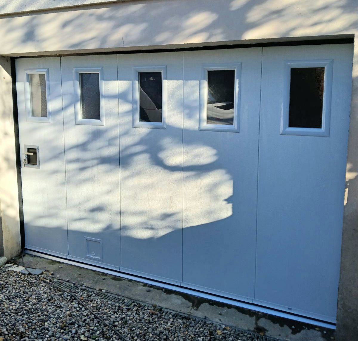 Porte de garage blanche 01